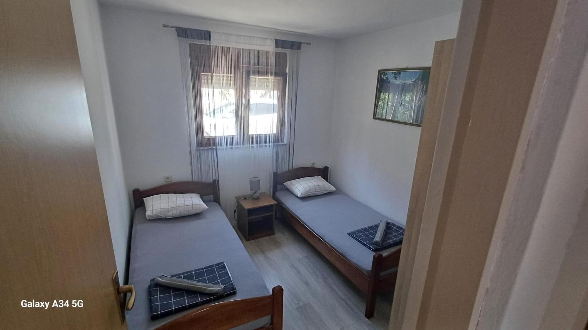Apartamento Leo Vir Exterior foto