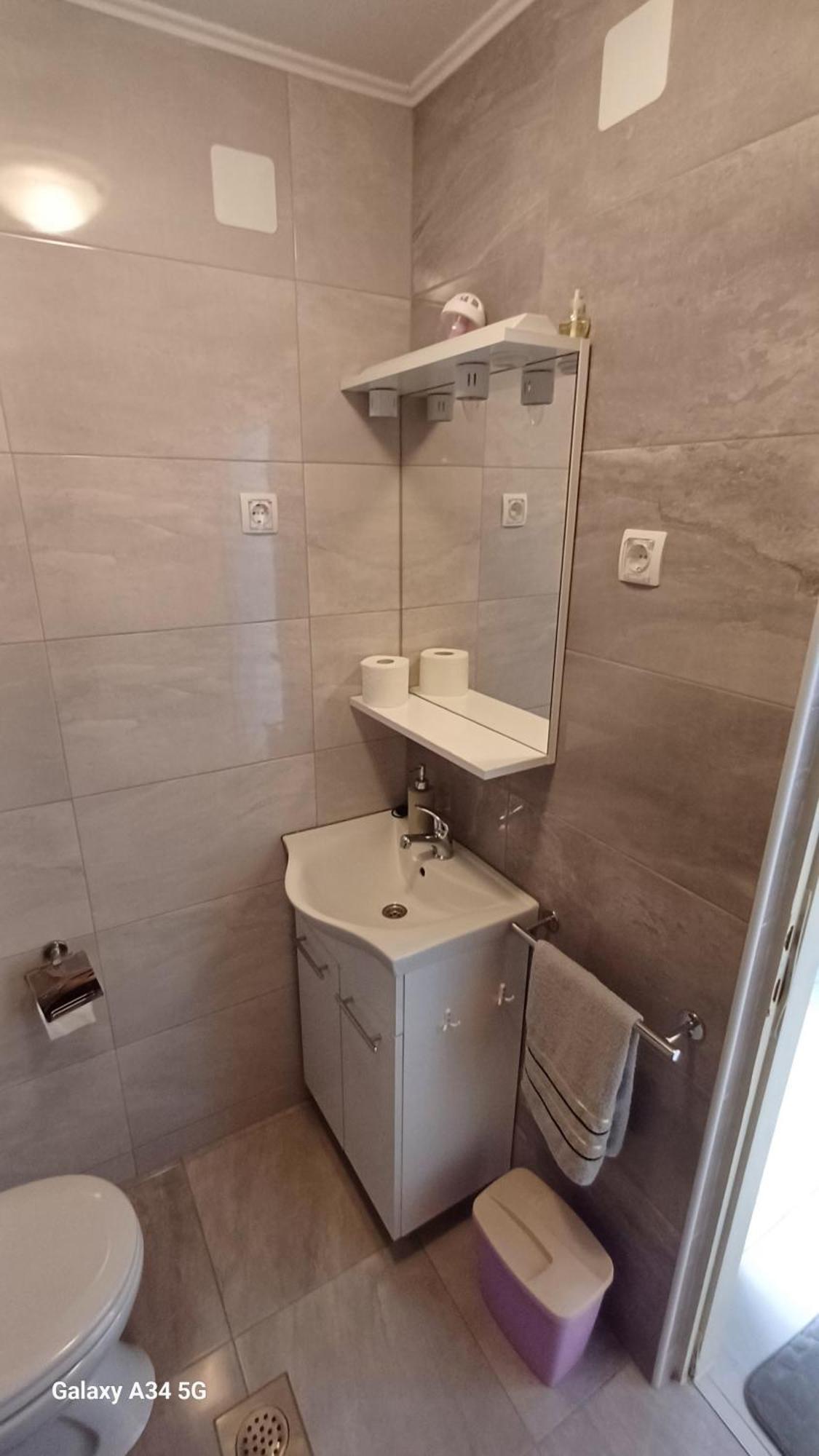 Apartamento Leo Vir Exterior foto